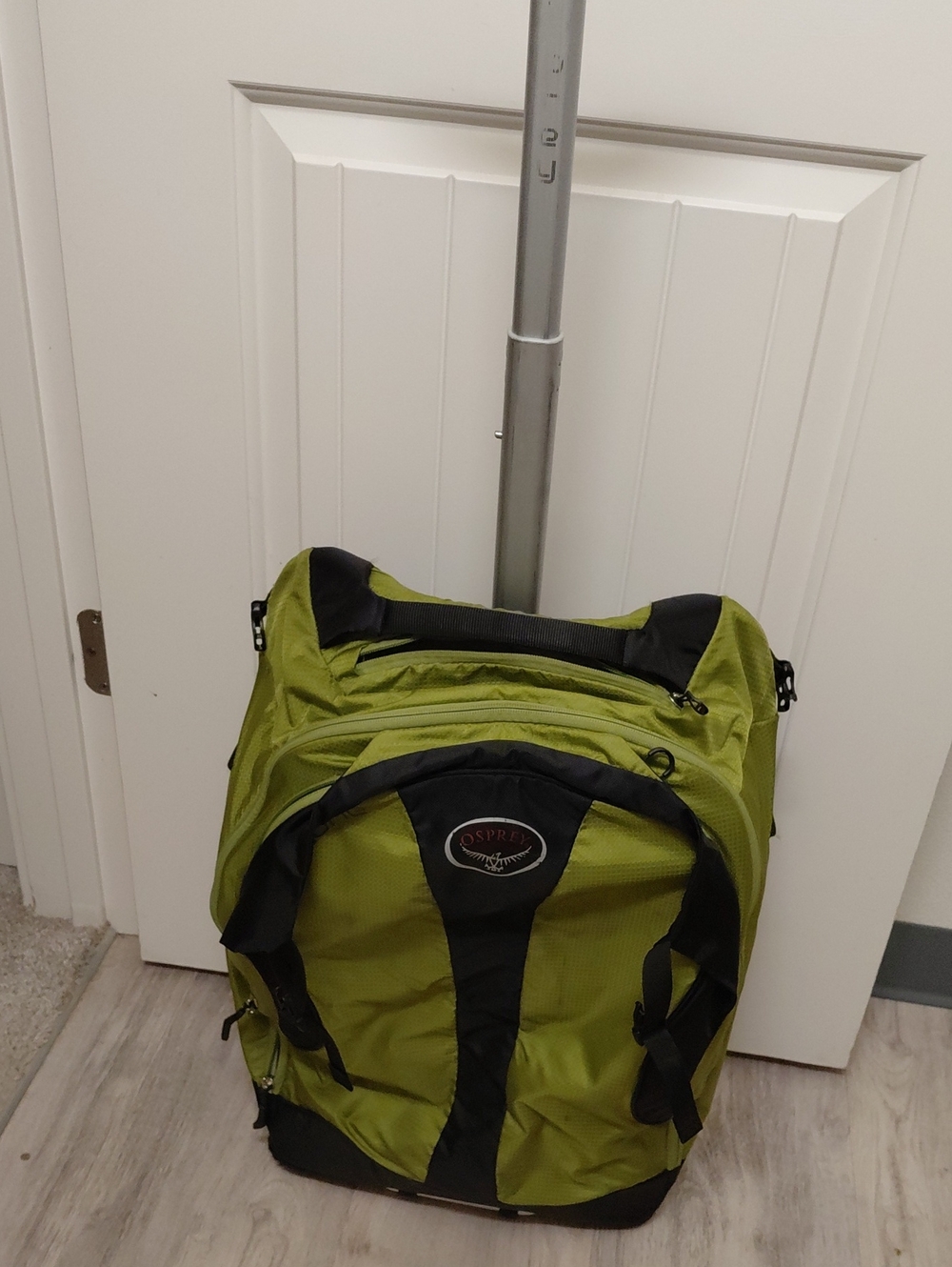 OSPREY Green and Black Travel Backpack
